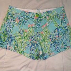 Womens Shorts Size 14